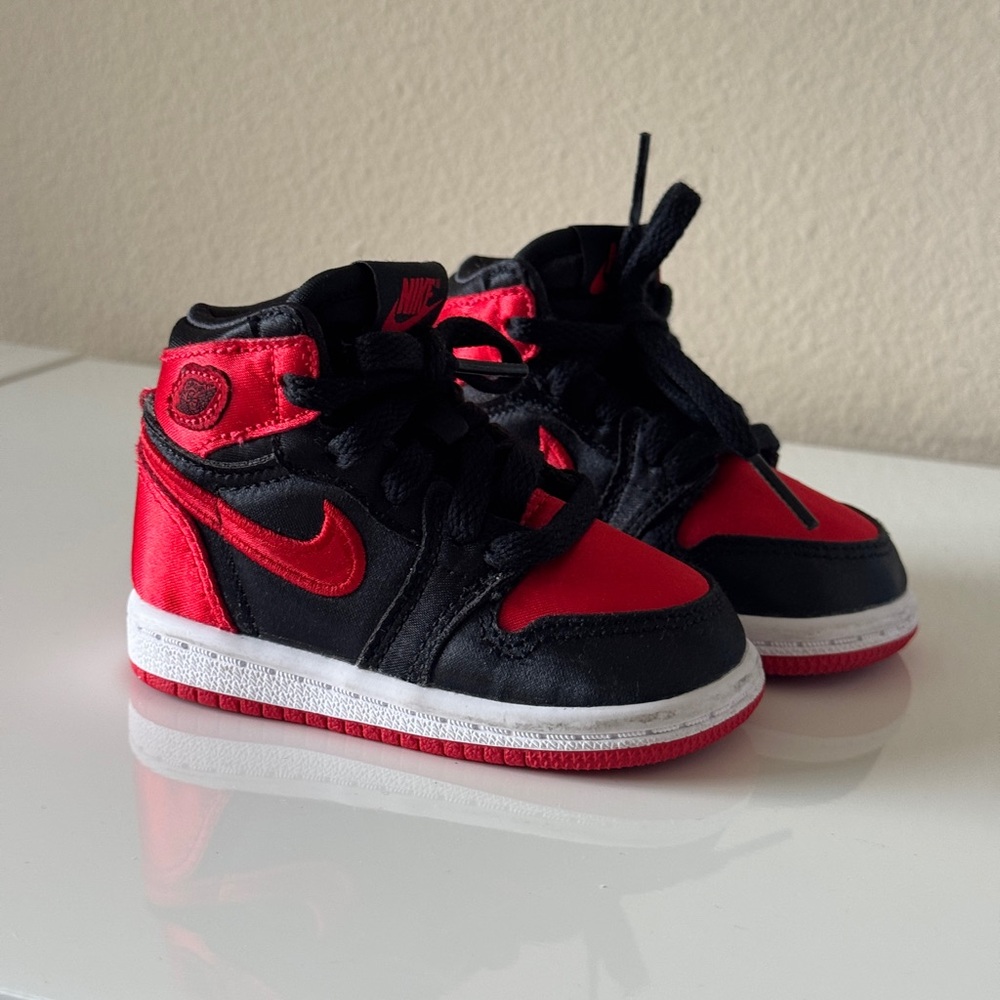 Toddler Nike Jordan Sneakers- Size 4C